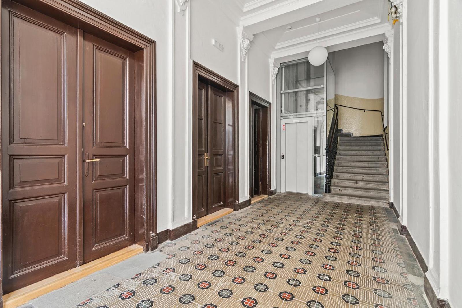 Days - Spacious 117m2 Attic Retreat W Ac - Near Old Town Sq Apartmán *