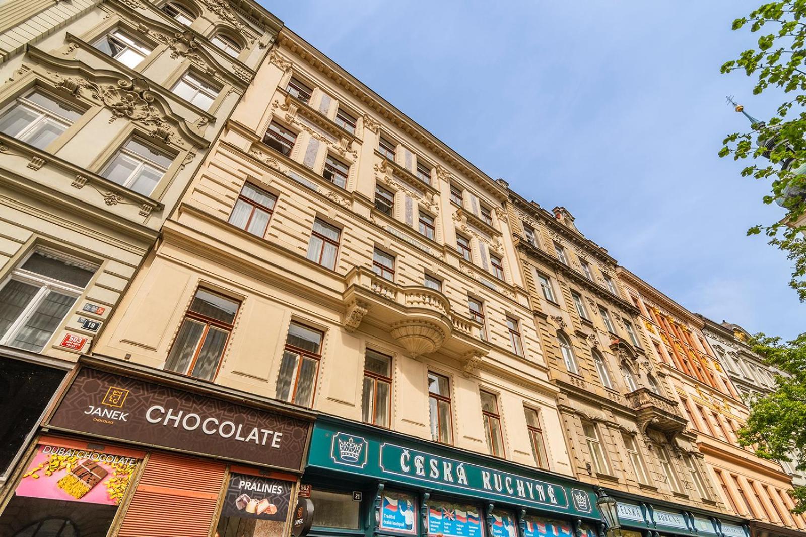 Apartamento Days - Spacious 117m2 Attic Retreat W Ac - Near Old Town Sq *