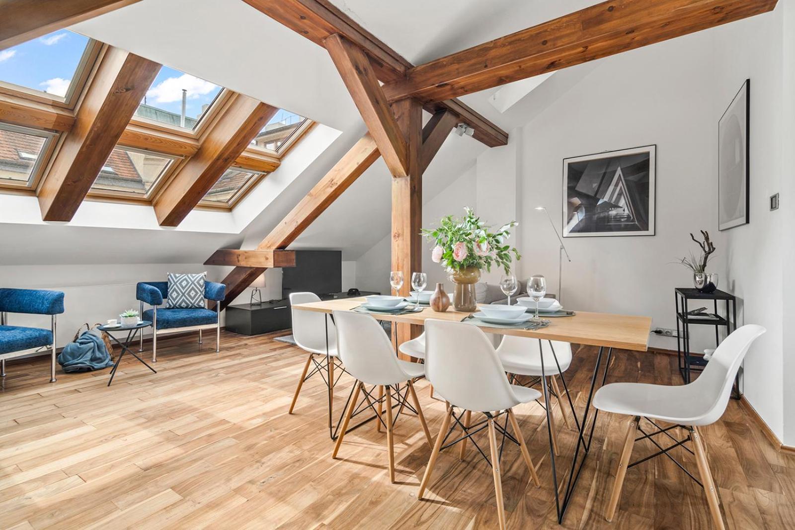 Days - Spacious 117m2 Attic Retreat W Ac - Near Old Town Sq * Praha