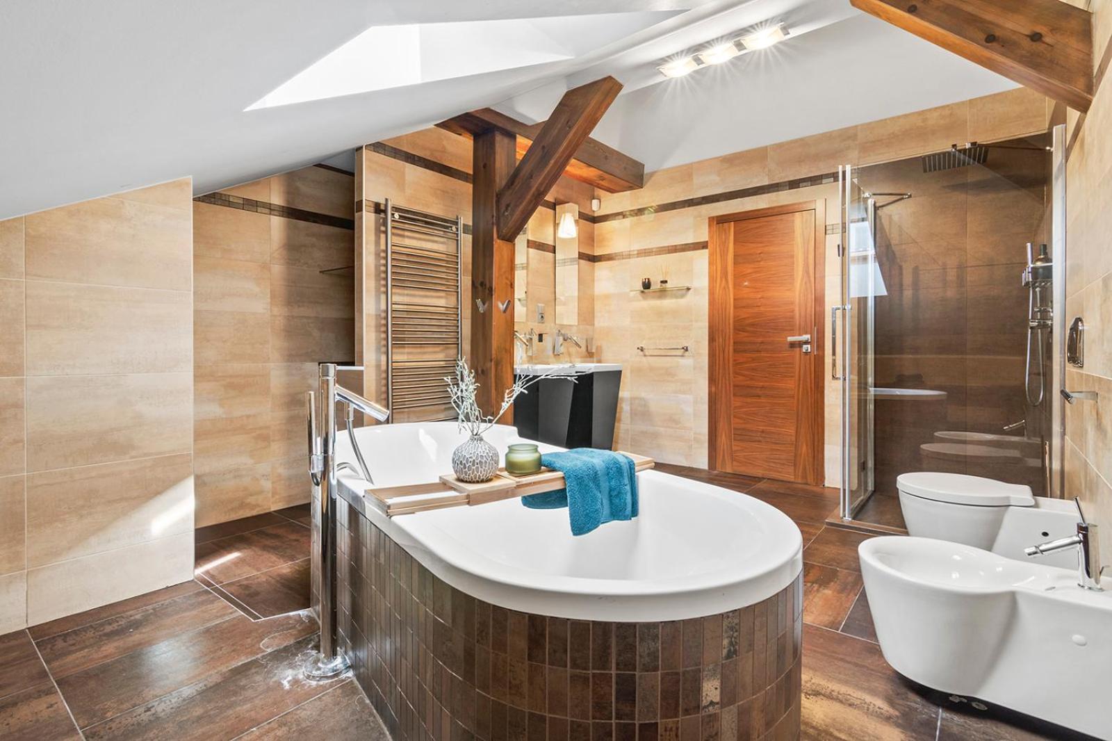 Days - Spacious 117m2 Attic Retreat W Ac - Near Old Town Sq Apartment Prag