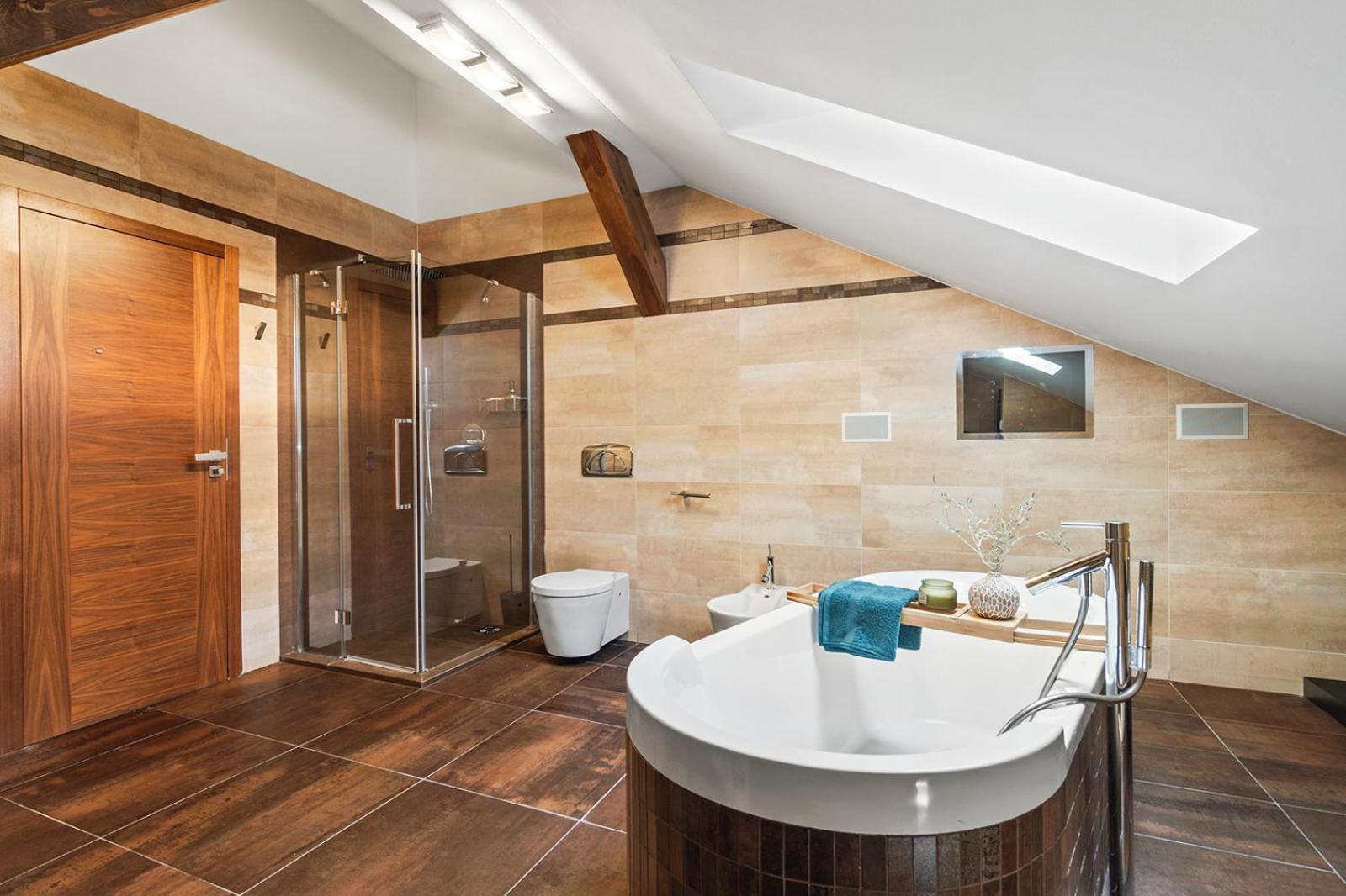 Apartment Days - Spacious 117m2 Attic Retreat W Ac - Near Old Town Sq Prag