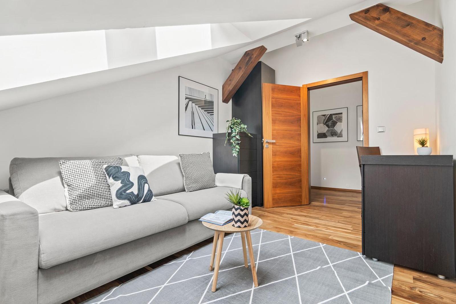 Days - Spacious 117m2 Attic Retreat W Ac - Near Old Town Sq * Praha
