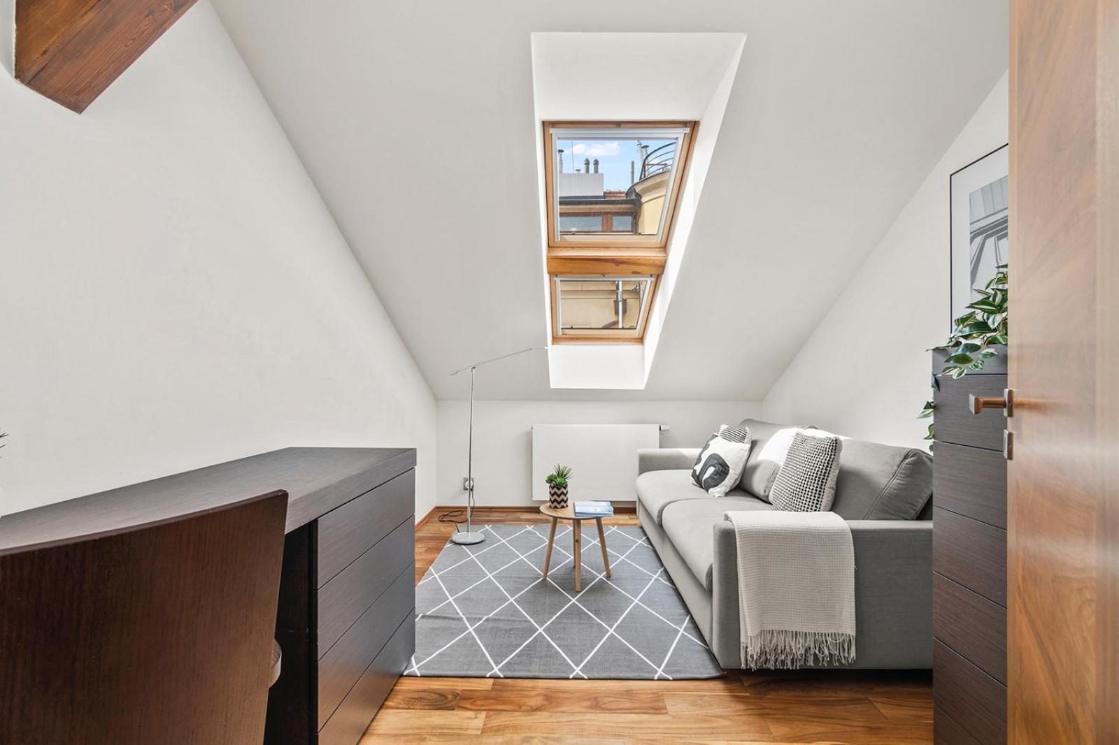 Apartmán Days - Spacious 117m2 Attic Retreat W Ac - Near Old Town Sq *